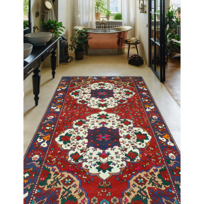 Khylar Distressed Kehinde Red Runner