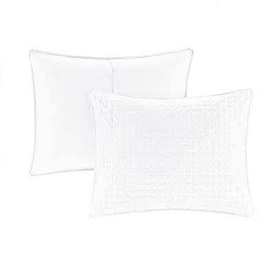 Full/Queen Size White Reversible 3-Piece Quilt Set