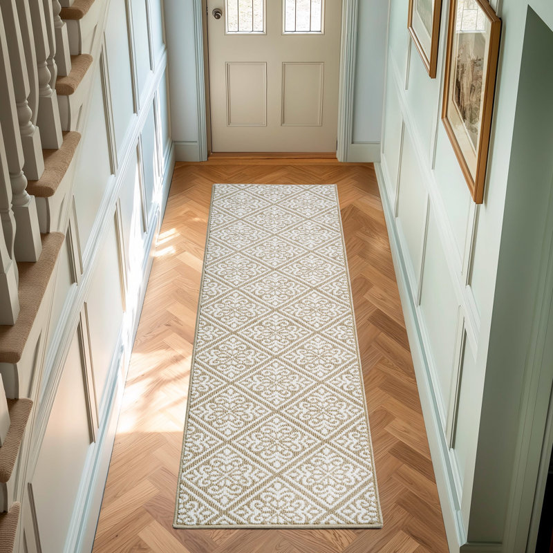 Austell Machine Woven Synthetic Geometric Area Rug, Runner 2'2" x 6', Beige/Natural