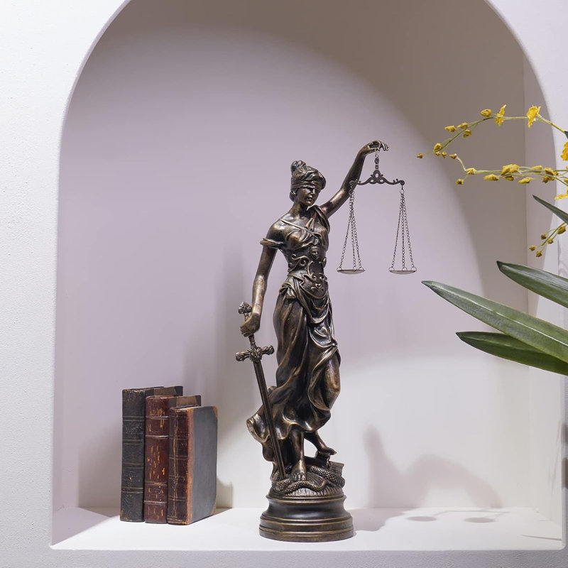Sosuke Figurines & Sculptures