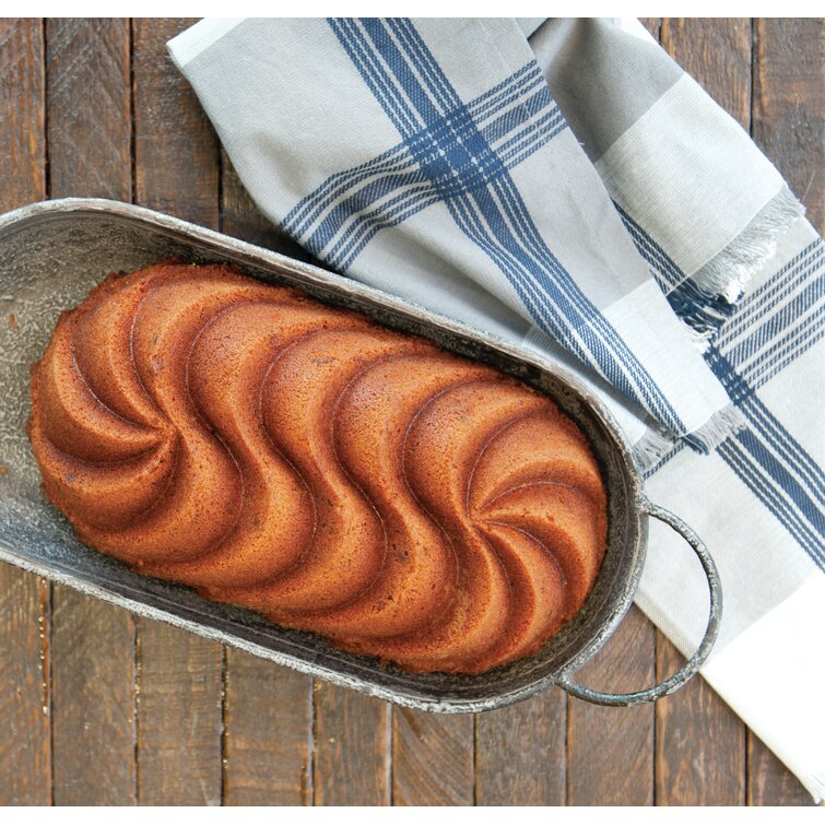 Nordic Ware Non-Stick Heritage Loaf Pan