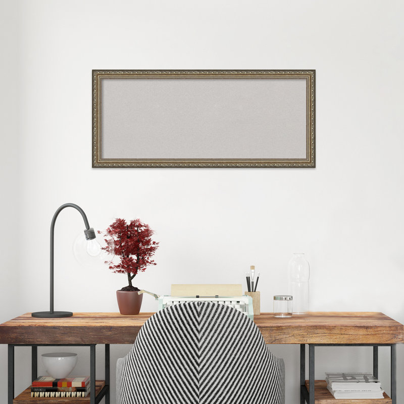 Panneau de liège gris, cadre en bois argenté parisien - babillard, tableau d'organisation, tableau d'affichage, 14 po x 32 po