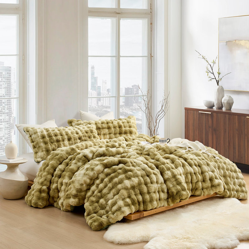Coma Inducer Snowball Chunky Bunny Oversized Comforter Set, Queen Comforter + 2 Standard Shams, Green