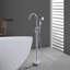 Robinet de baignoire autoportant au sol avec douche à main-63295254