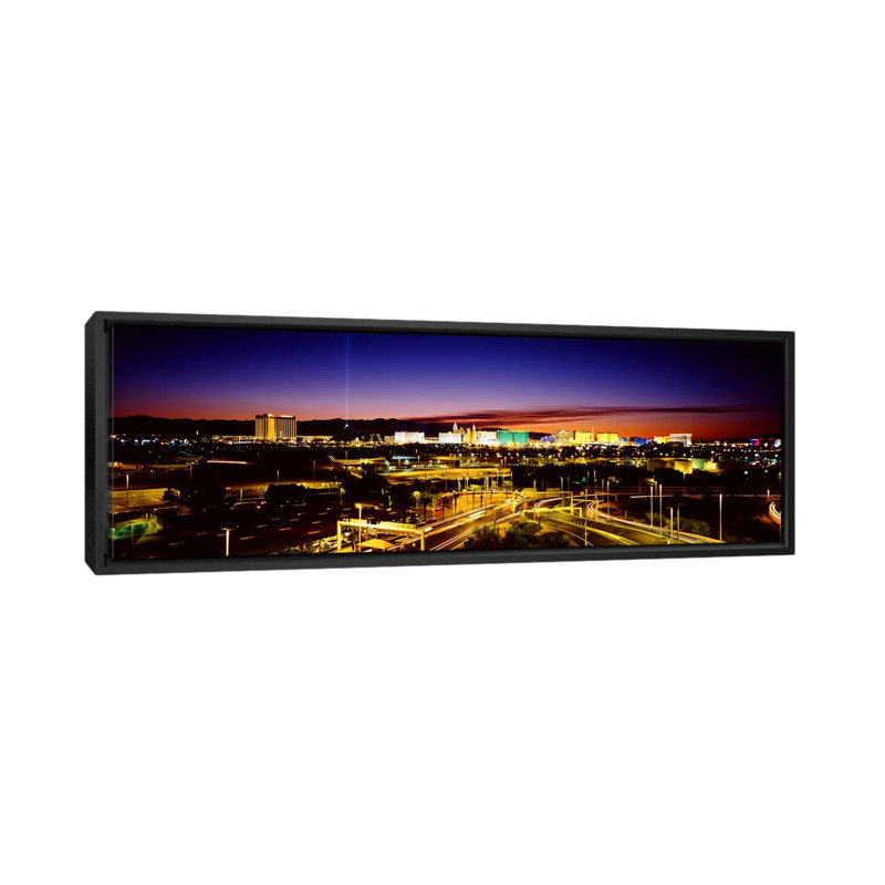 « las vegas nevada », reproduction de photo sur toile, H 20 po x l 60 po x P 1,5 po, Cadre noir