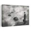 Homme et parapluies flottants-2013499664