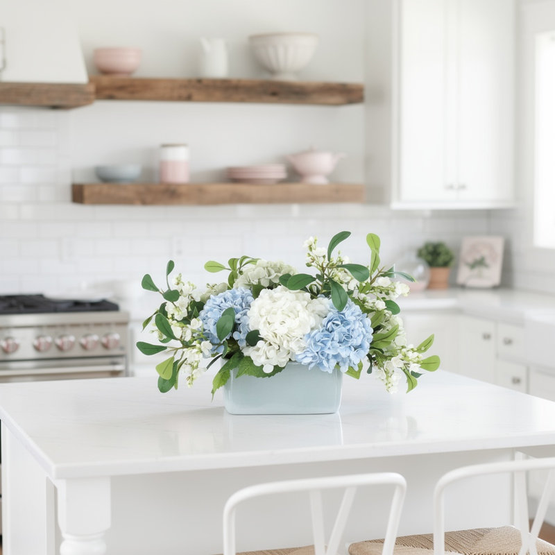 Assortiment d'hortensias et de tiges en herbe, Bleu ; blanc