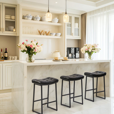 Tabouret de bar large en similicuir