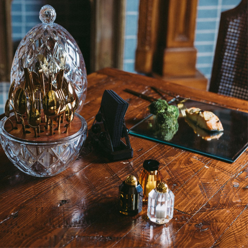 Salt And Pepper Shaker Set, Clear/Black