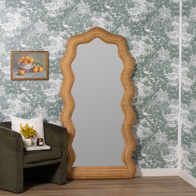 Miroir de plancher Maxine par Megan Molten