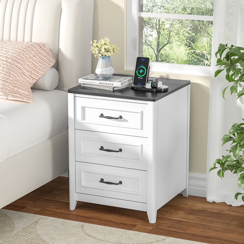 Table de bout avec 3 tiroirs Yettie