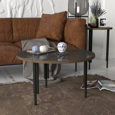 Table basse à 3 pieds