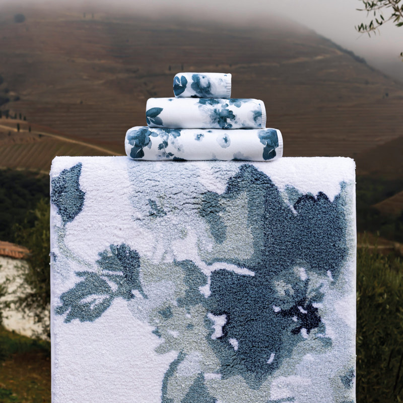Bella Floral Bath Rug, 24" W x 39" L