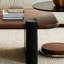 Table basse moderne de style médiéval-128964126