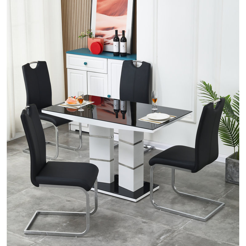 Mousoulita 4 - Person Dining Set, Black, Black