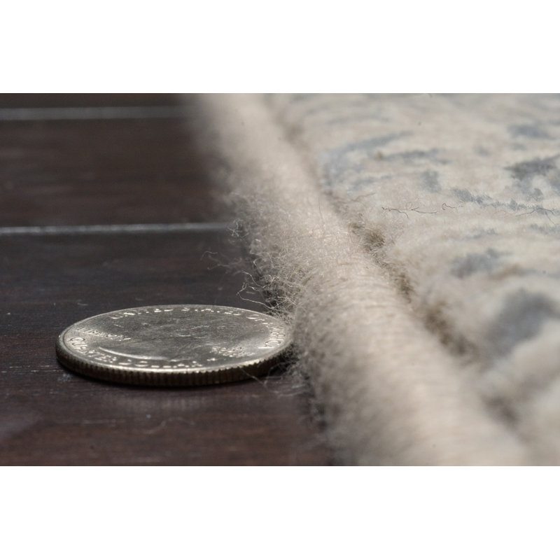 Tapis oriental argenté / gris Attell, Rectangle 6 pi 7 po x 9 pi 6 po