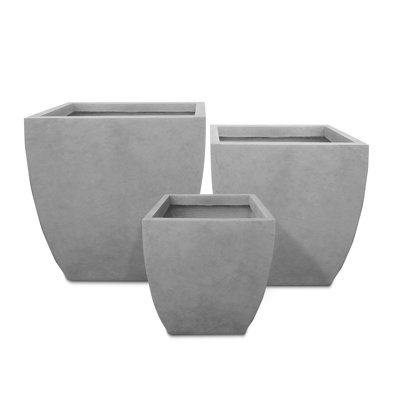 Concrete planter pot