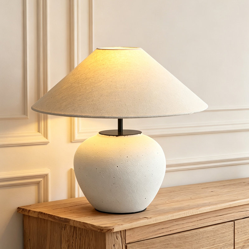 Petite lampe de table moderne en céramique blanc cassé avec abat-jour en mélange de coton pour le salon de la chambre à coucher, ampoule incluse
