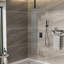 Douche à double fixation au plafond carrée en bronze huilé huilé avec soupape équilibrée, débit d'eau réglable et fonction de fixation facile par la buse en forme, finition, jet de pluie, 360