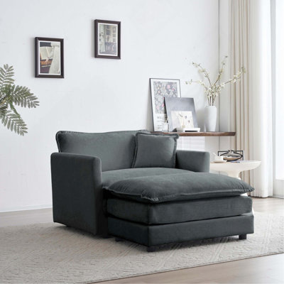 Chaise d'appoint moderne avec repose-pieds