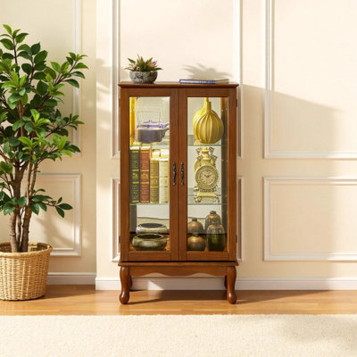 Vitrine lumineuse avec tablettes réglables en verre et dossier en miroir, portes en verre trempé, finition chêne (ampoule E26 à 3 niveaux non incluse)
