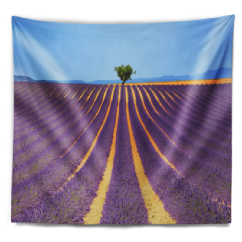 Tapisserie «Lonely Uphill Tree in Lavender Field», H 78 po x l 92 po