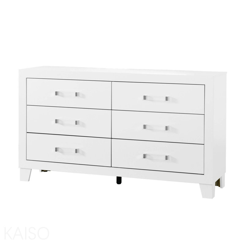 Commode blanche, Blanc