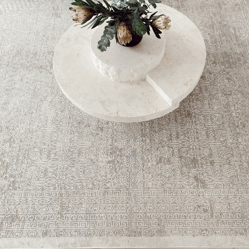 Tapis floral tissé à la machine en polyester crème Brelen, Rectangle 5 pi x 8 pi