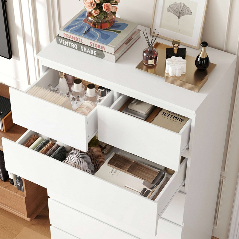 Commode 7 tiroirs H 46,7 po, Blanc