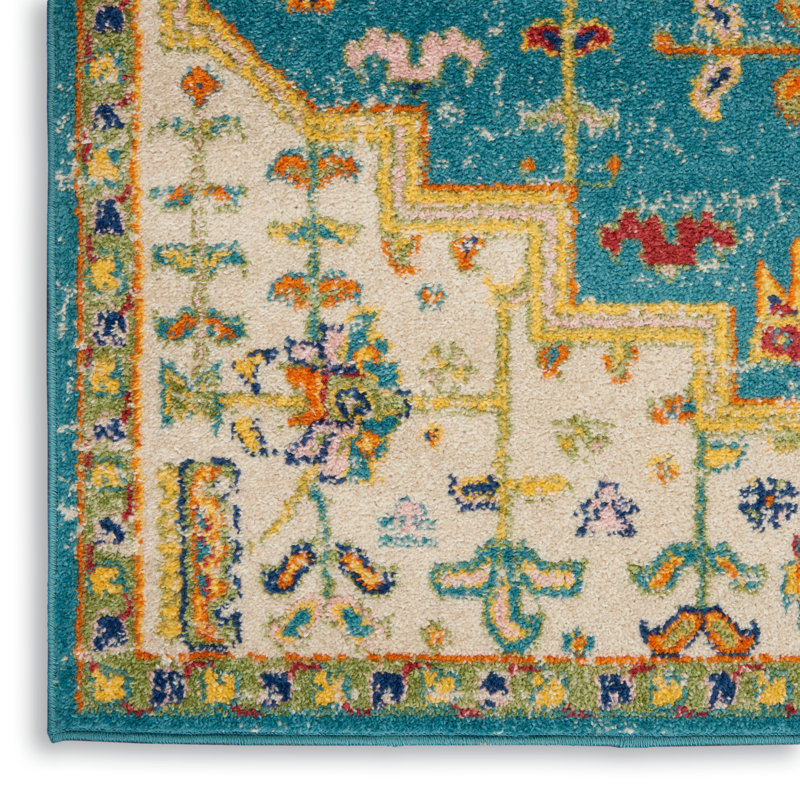 Weslyn Oriental Indoor Rug, Rectangle 5'3" x 7'3"