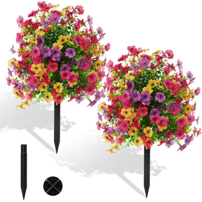 Paquet de 2 arbres topiaires en forme de boule de buis artificiel de 27,5 pouces avec piquets de sol, plante artificielle d'extérieur résistante aux rayons UV pour porte d'entrée, jardin, décoration de patio, sans entretien
