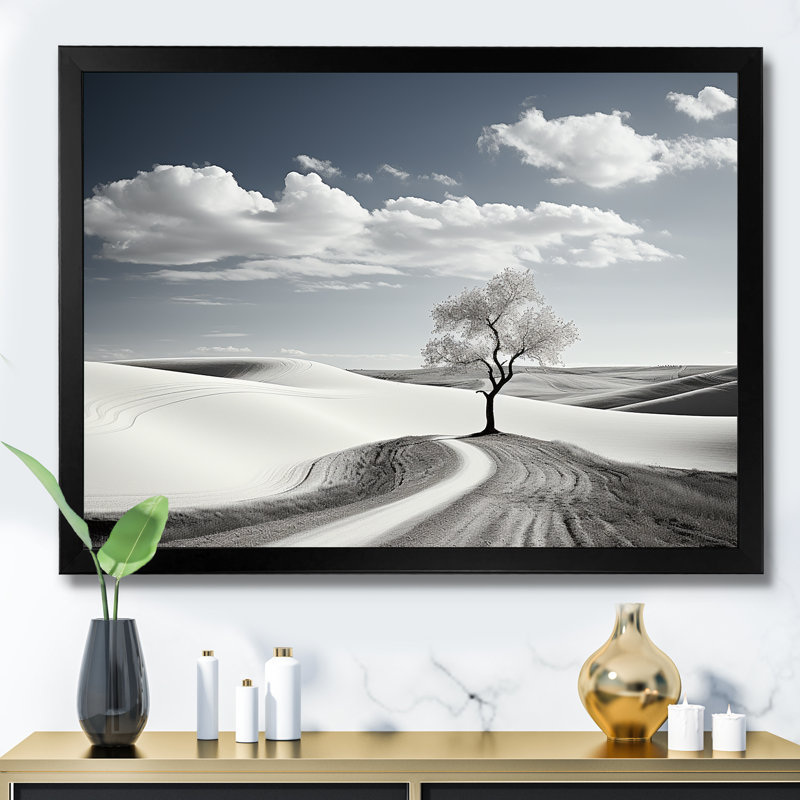 Scandinavian Tranquility Scenery, photographie sur toile, H 30 po x l 40 po x P 1,5 po, Cadre simple noir