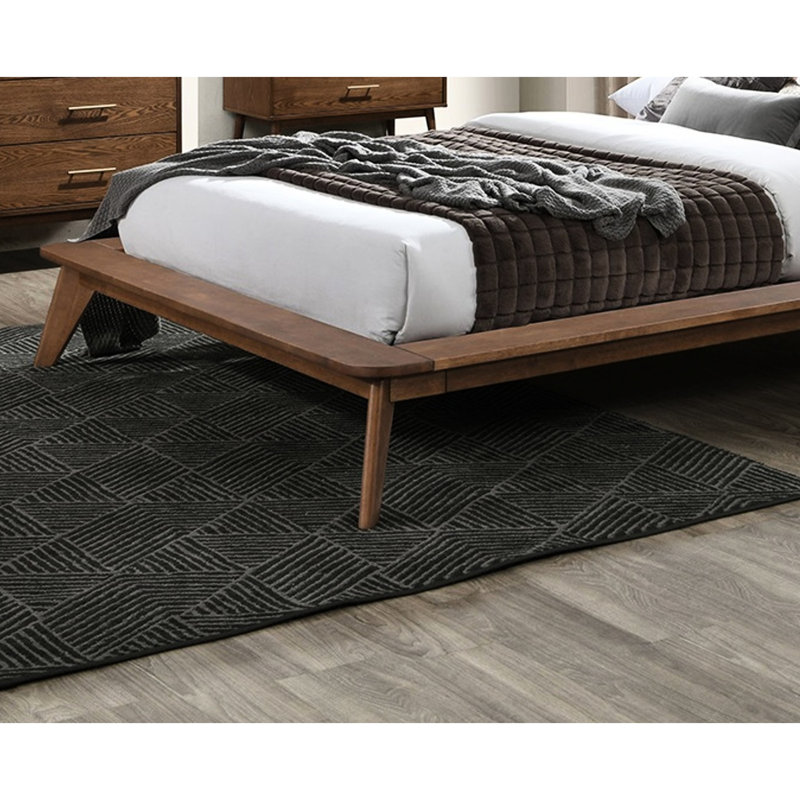 Lit en noyer de style Mid-Century de style moderne Mid-Century, plateforme en bois massif avec tête de lit à oreilles en tissu, pieds inclinés, tête de lit et matelas