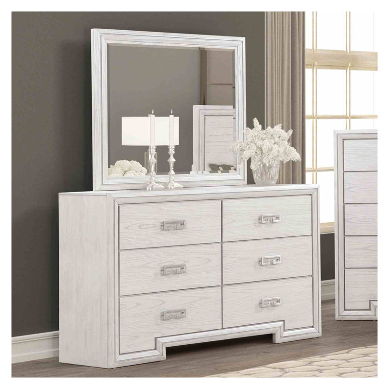 Commode rustique blanche de style transitionnel à 9 tiroirs avec miroir assorti, construction en bois massif et métal, tiroirs à queue d'aronde anglaise avec doublure en feutre et cèdre