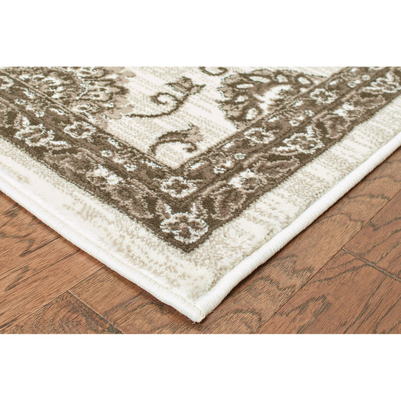 Behrens Oriental Indoor Rug, Rectangle 5'1" x 7'5"