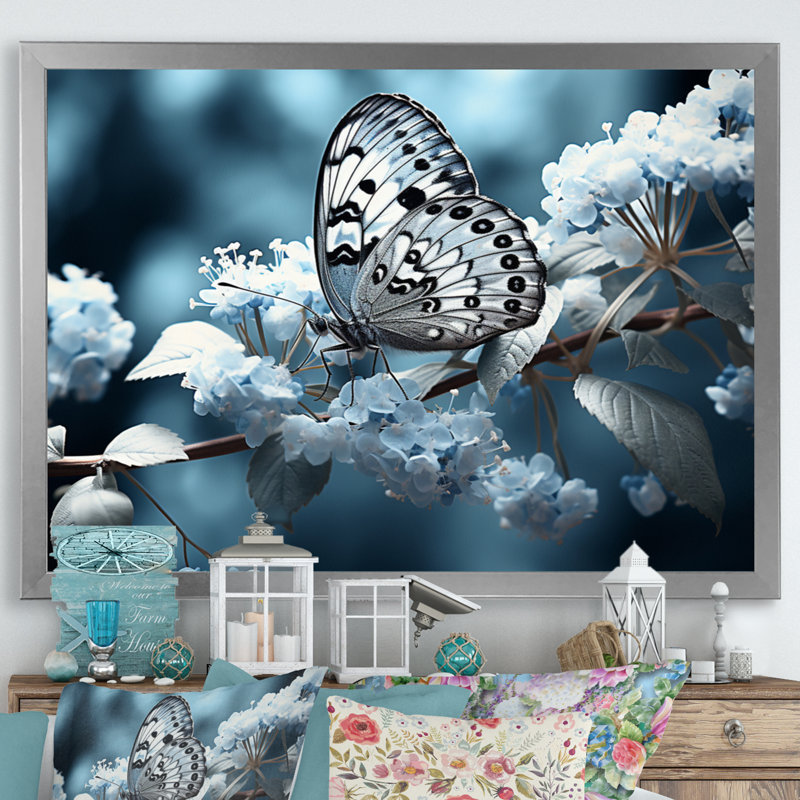 «Reg Blue Butterfly Haven II» sur toile, H 24 po x l 32 po x P 1 po, Cadre simple argenté