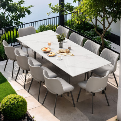 Table de salle à manger d'extérieur Coffield