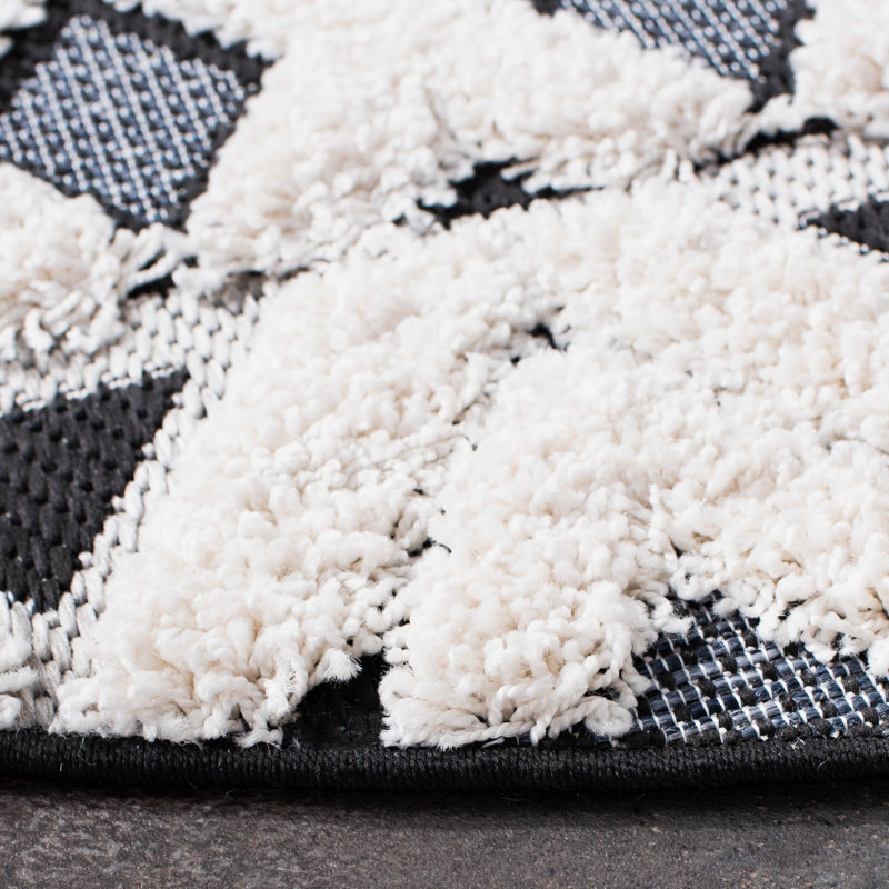Amrudin Performance Southwestern Indoor/Outdoor Area Rug, Round 6'7"