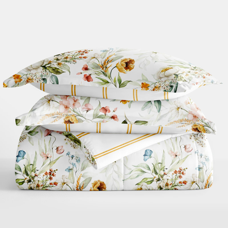 Down-Alternative Reversible Floral Comforter Set, King Comforter + 2 King Shams