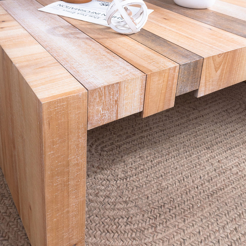 Table de centre rectangulaire pour le salon avec charme rustique et design moderne