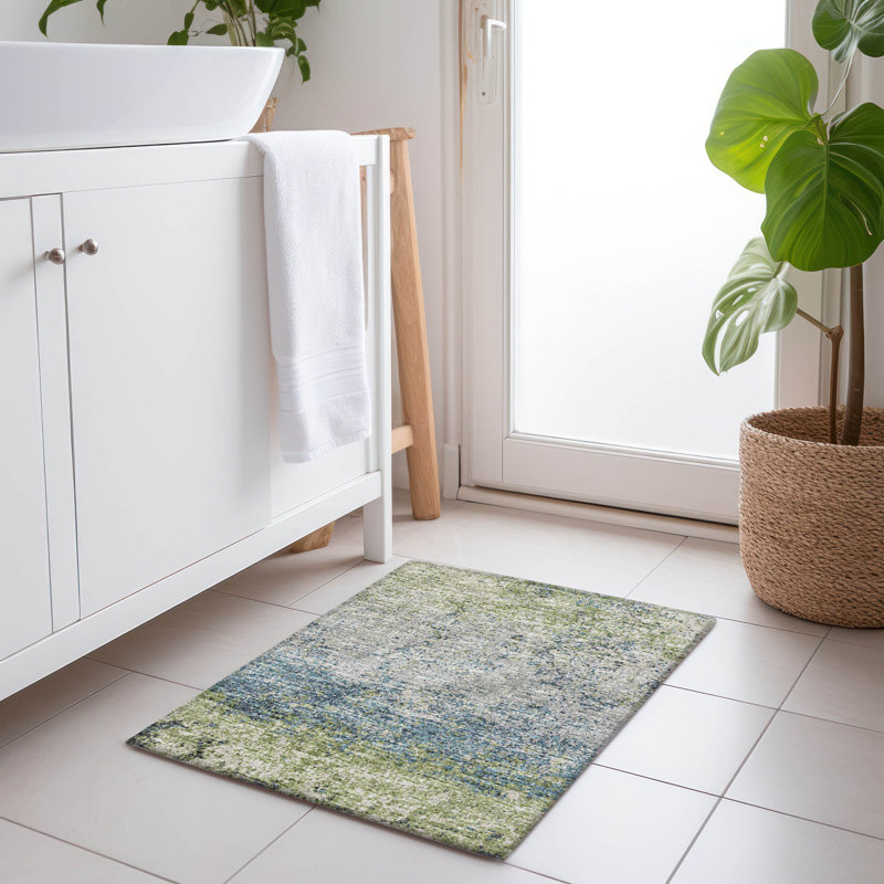 Tapis vert de qualité supérieure lavable à la machine Euriah, Rectangle 1 pi 8 po x 2 pi 6 po