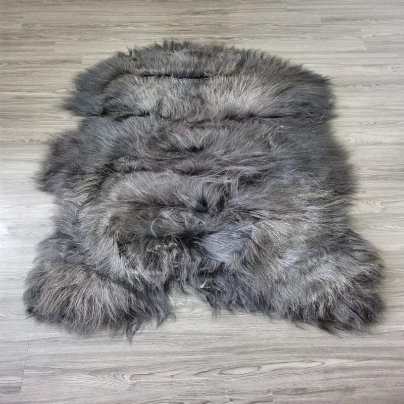 Tapis en peau de mouton Novelty Elanny