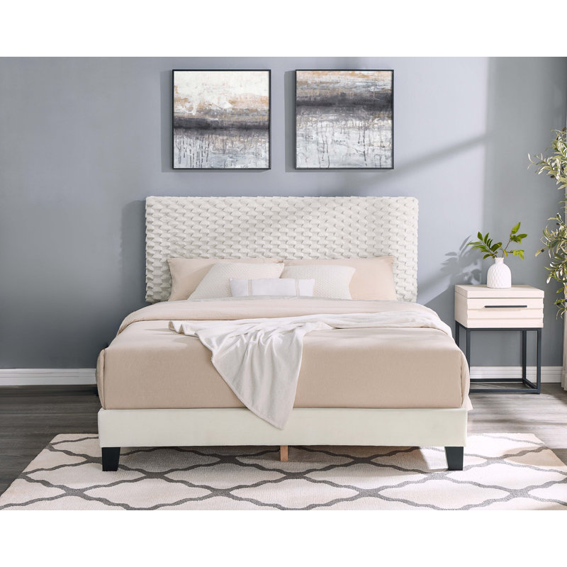 Ensemble de chambre à coucher Findlay, lit rembourré moelleux avec table de chevet 3D, Deux pièces : Lit et table de chevet