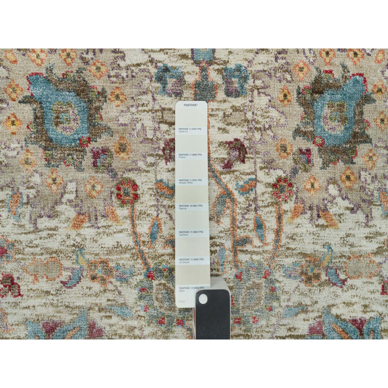 6'x6' Porcelain Silk and Wool Hand Knotted Tebraz Vase Round Rug CC4CA36D83084CFA98D796EAA6B77A10