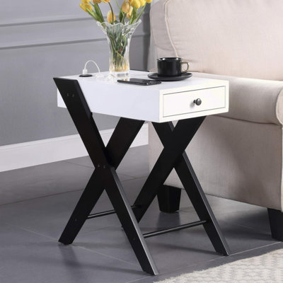 Table d'appoint avec station de charge USB