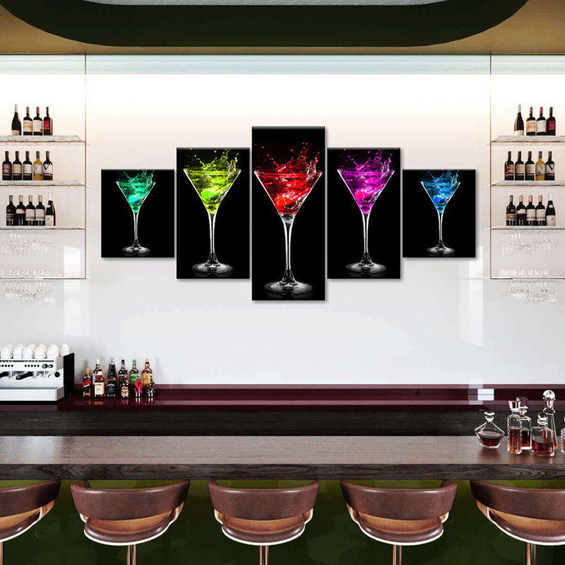 Cocktail Flashy Martinis sur toile, 5 pièces, H 34 po x l 74 po x P 1,25 po