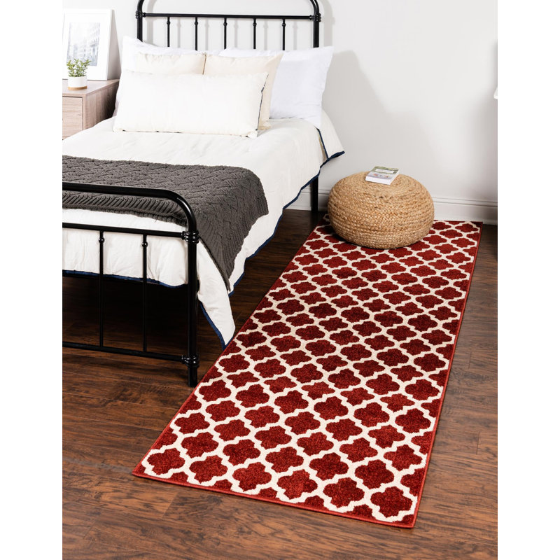 Molly Geometric Indoor Rug, Runner 2'7" x 13'1"