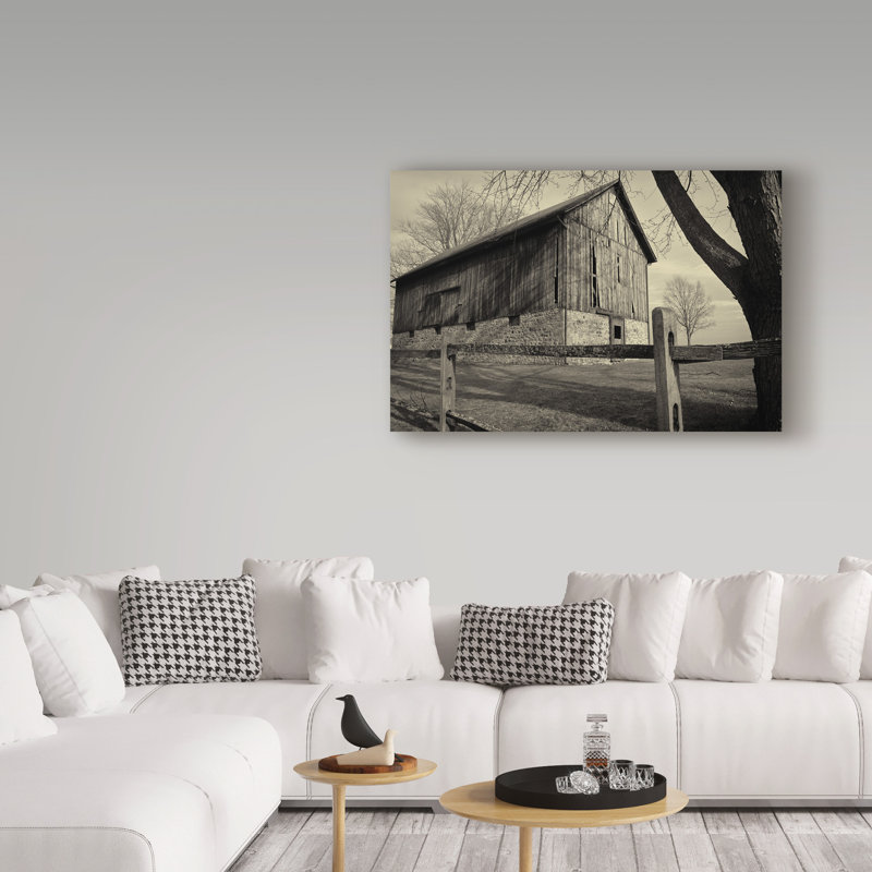 Molloy Anthony Paladino, grange vieillie avec clôture en bois - reproduction de photo sur toile tendue