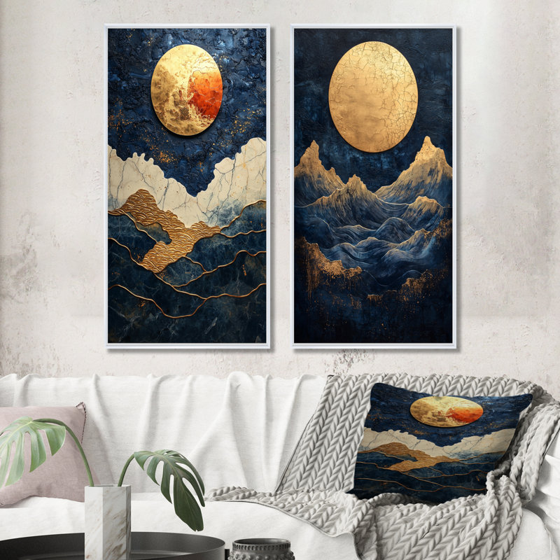 Lune d'or sur paysage côtier liquide I - Collection d'art mural 2 panneaux fantaisie, H 40 po x l 41 po, Cadre flottant blanc