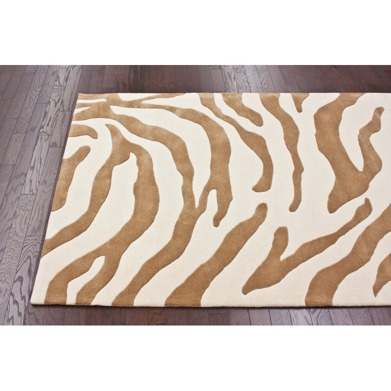 Indoor Rug, 5' x 8'